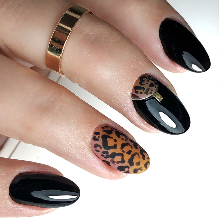 Carbon Black 777 gel polish 8g