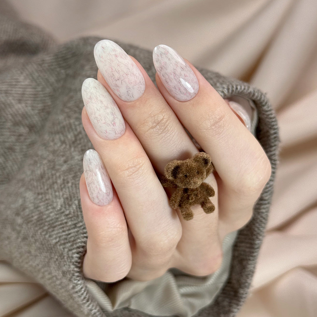 581 Fluffy Cuddle gel polish 10g