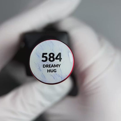584 Dreamy Hug gel polish 10g